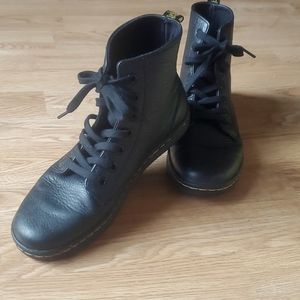 Dr. Martens Leyton Combat Boot Size 7